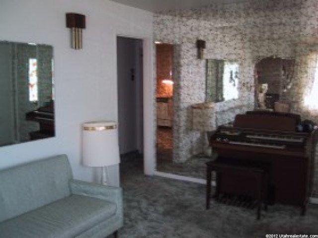 44 W Washington Ave, Murray, UT 84107 — photo 2