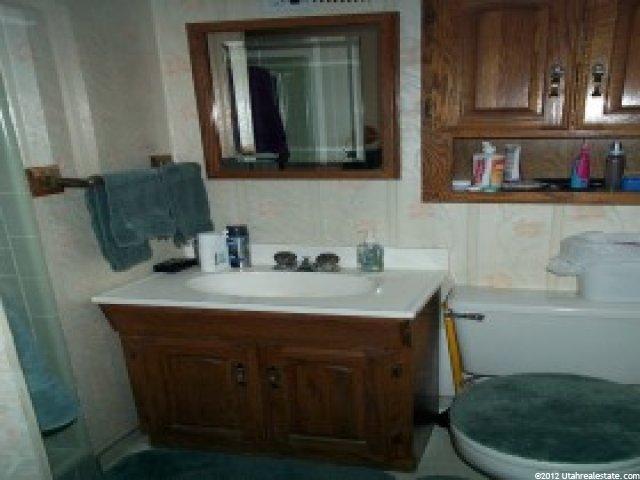 160 Tennyson Ave, Sandy, UT 84070 — photo 5