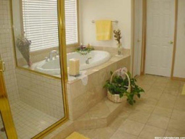 636 W 1175 N, Farmington, UT 84025 — photo 8