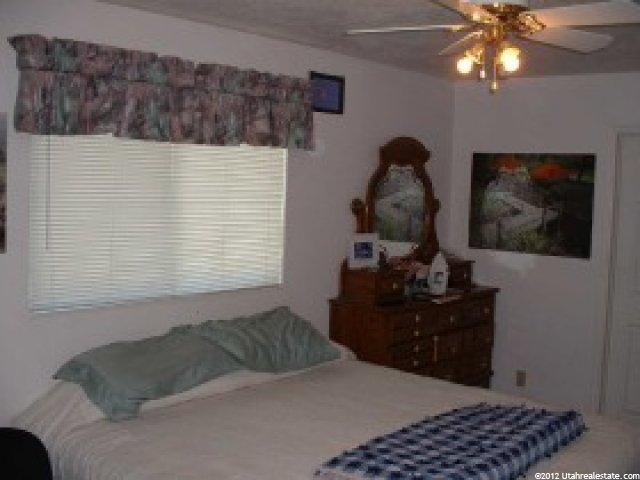 404 W Mutton Hollow Rd, Kaysville, UT 84037 — photo 6