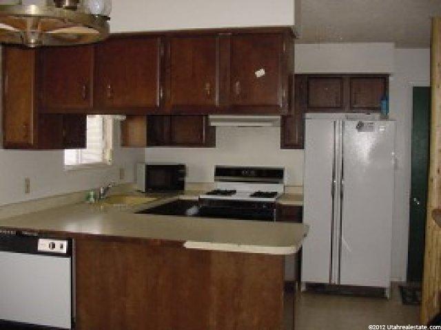 305 E 100 S, Levan, UT 84639 — photo 3