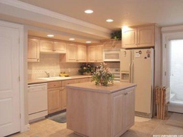 2152 Thaxton Cir, Riverton, UT 84065 — photo 8