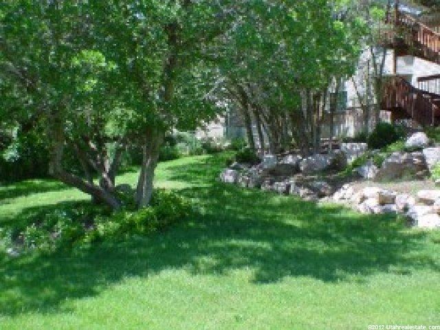 905 Edgewood Dr, Ogden, UT 84403 — photo 2