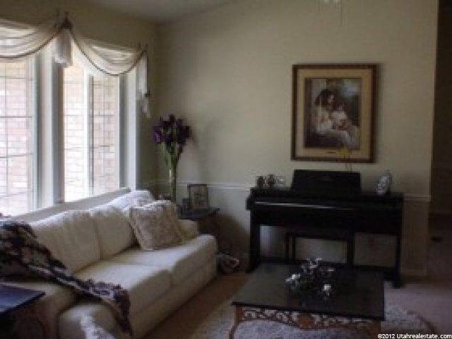 905 Edgewood Dr, Ogden, UT 84403 — photo 7