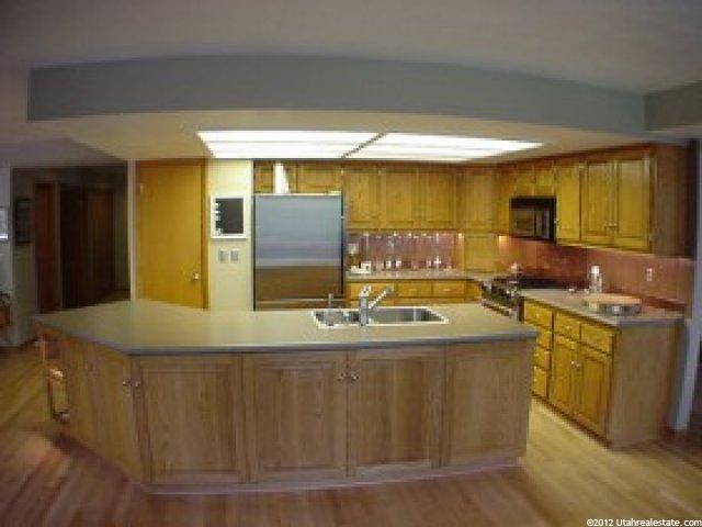 9714 Cortina Pl, Sandy, UT 84092 — photo 2