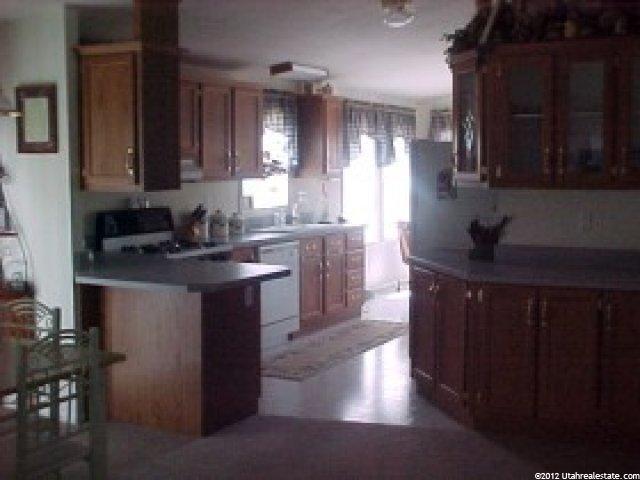 570 W 300 S, Logan, UT 84321 — photo 3