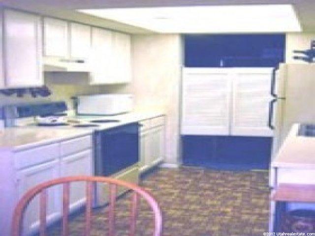 5240 Gravenstein Park, Murray, UT 84123 — photo 2
