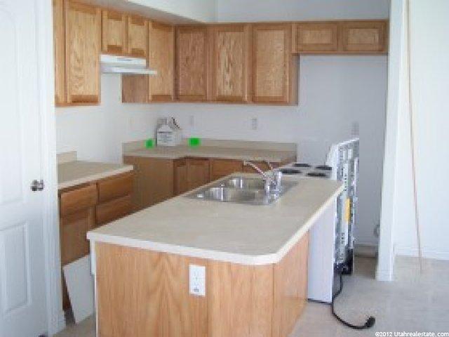 542 Lochlevan Ln, Murray, UT 84123 — photo 6