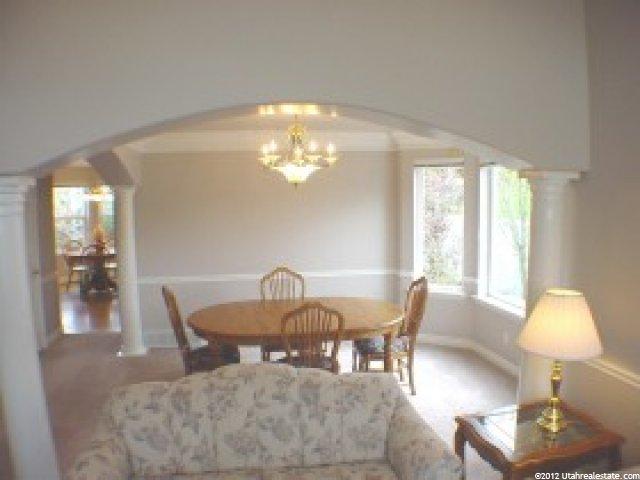 10667 Stone Gate Cir, Sandy, UT 84092 — photo 4