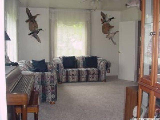595 E Center St, Nephi, UT 84648 — photo 2