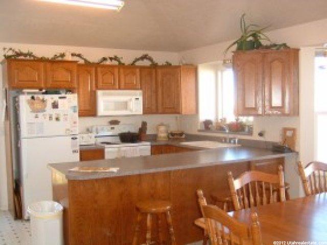 5657 S 4075 W, Roy, UT 84067 — photo 6
