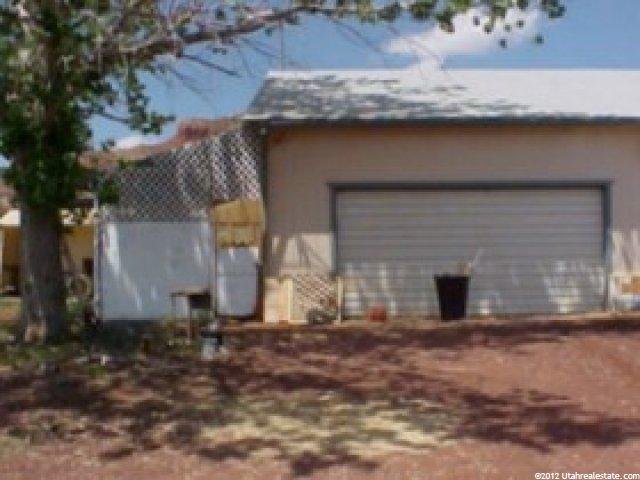 660 W Kane Dr, Kanab, UT 84741 — photo 2
