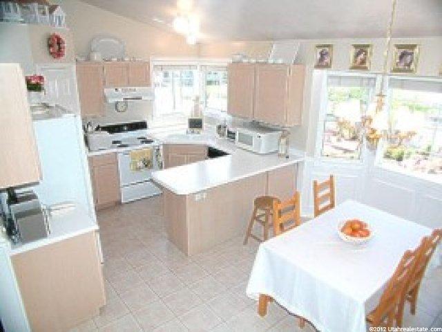 9752 Quindaro Rd, Sandy, UT 84070 — photo 5
