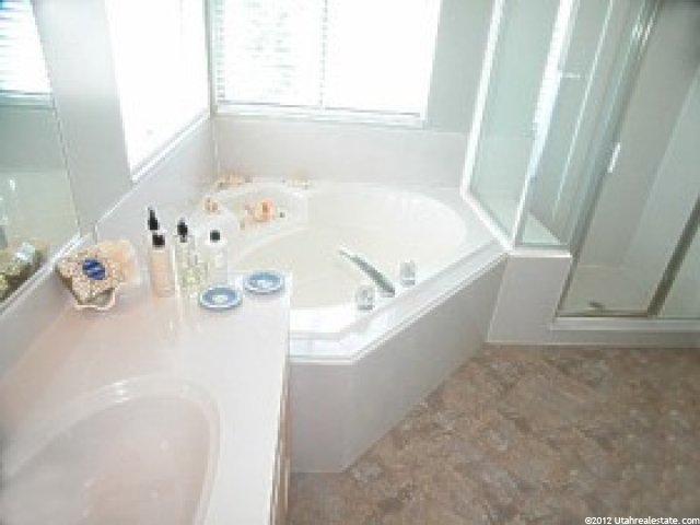9752 Quindaro Rd, Sandy, UT 84070 — photo 8