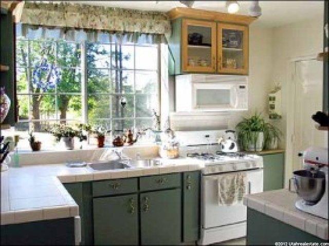 541 26th St, Ogden, UT 84401 — photo 2