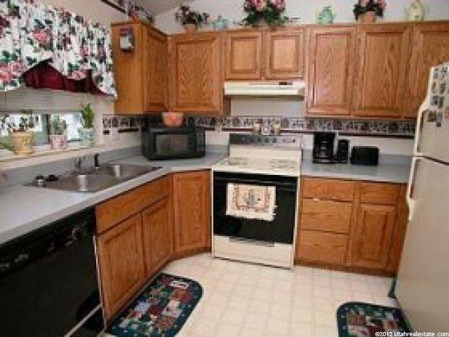 5709 S 4050 W, Roy, UT 84067 — photo 4