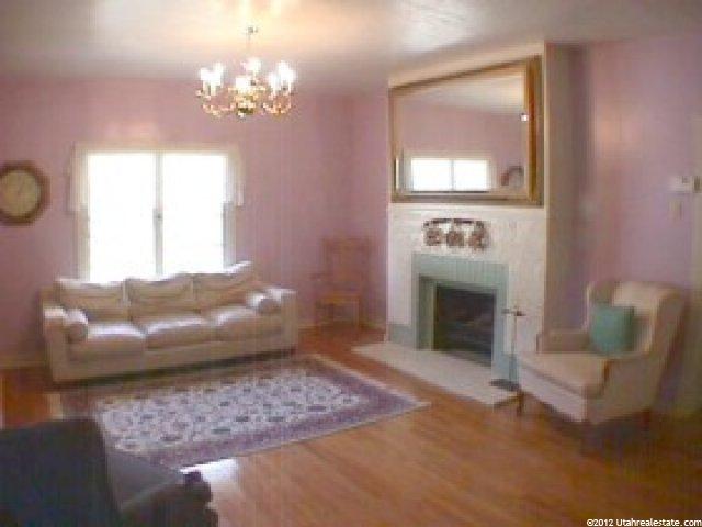 305 E State St, Farmington, UT 84025 — photo 3