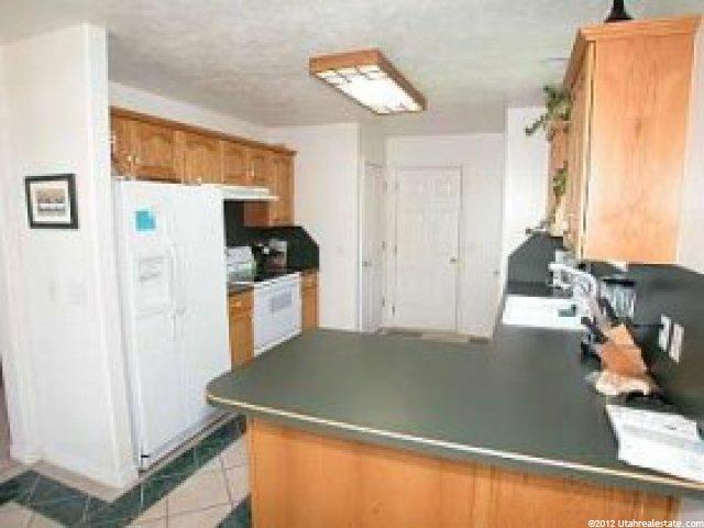 971 W 1375 N, Harrisville, UT 84404 — photo 3
