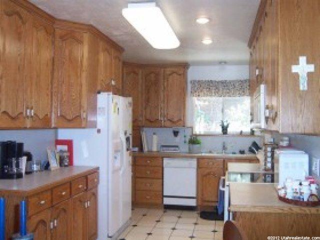 2376 Summer Oak Cir, Sandy, UT 84092 — photo 2