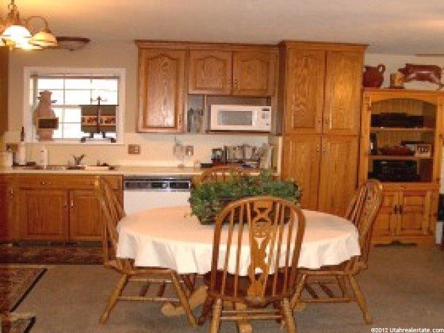 1602 Jordan Point Dr, Sandy, UT 84092 — photo 2