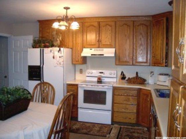 1602 Jordan Point Dr, Sandy, UT 84092 — photo 3