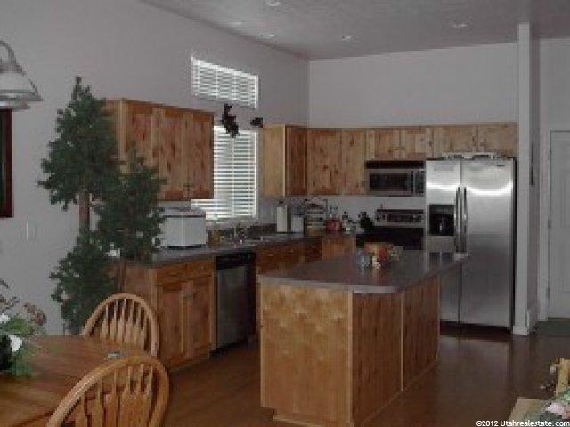 1806 S Kay Dr, Kaysville, UT 84037 — photo 4