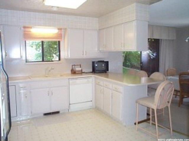 3493 S 100 W, Bountiful, UT 84010 — photo 3