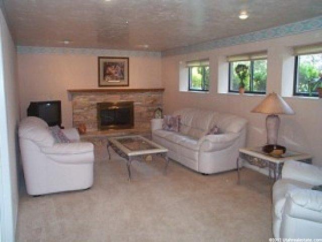 3493 S 100 W, Bountiful, UT 84010 — photo 7