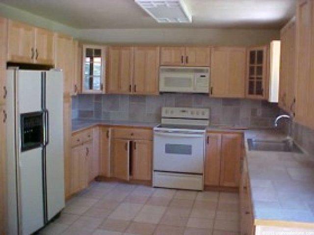 1599 Waters Ln, Sandy, UT 84093 — photo 2
