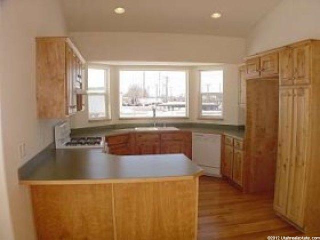 415 S 675 W, Centerville, UT 84014 — photo 4
