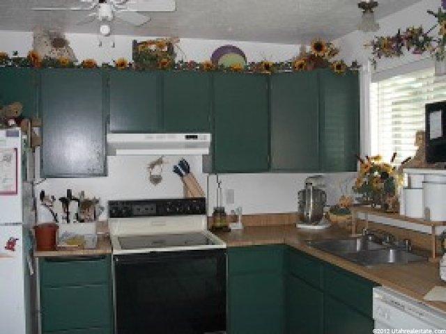 1371 N Celia Way, Layton, UT 84041 — photo 2