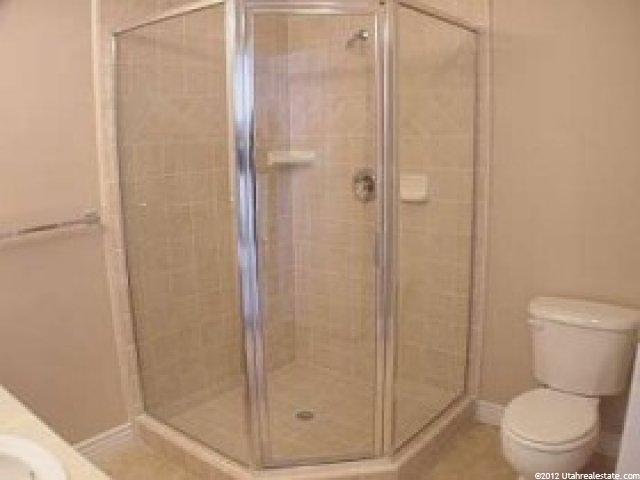 408 S 600 W, Centerville, UT 84014 — photo 8