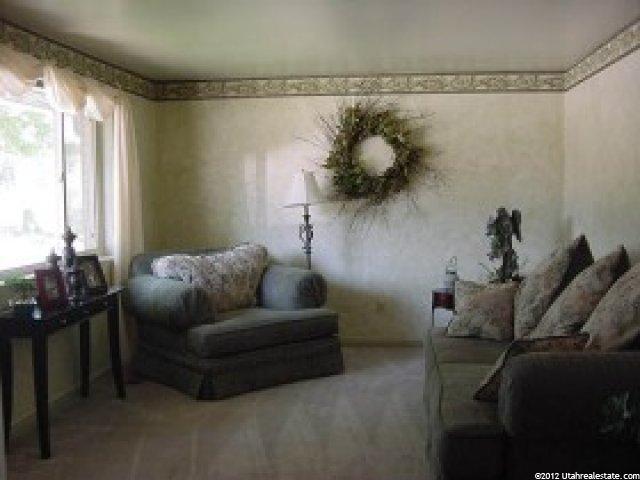598 W 1680 N, Clinton, UT 84015 — photo 4