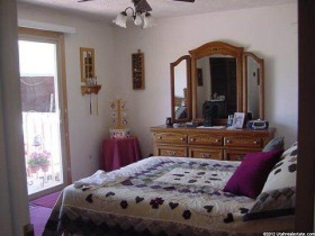 598 W 1680 N, Clinton, UT 84015 — photo 6