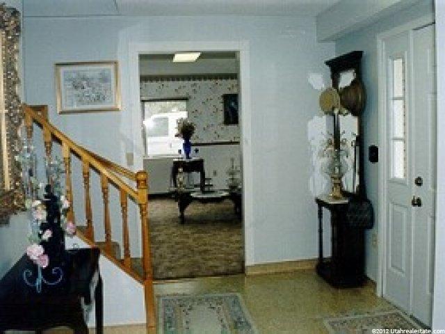 825 W Pages Ln, Bountiful, UT 84087 — photo 2
