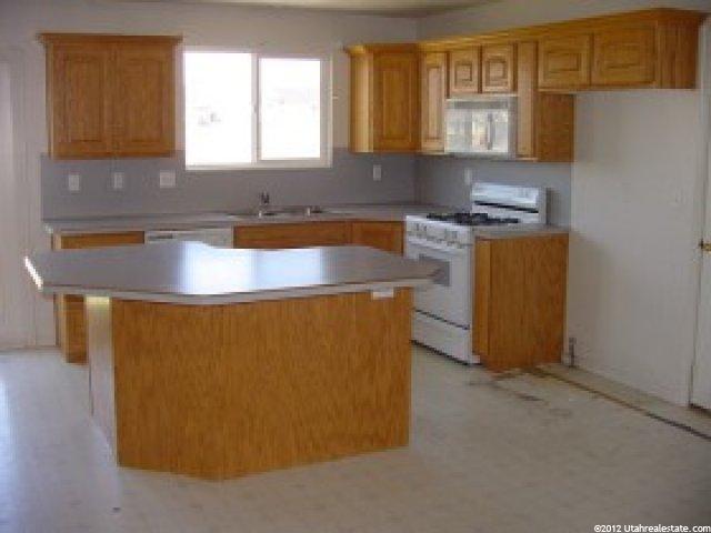1326 W 2375 S, Syracuse, UT 84075 — photo 3