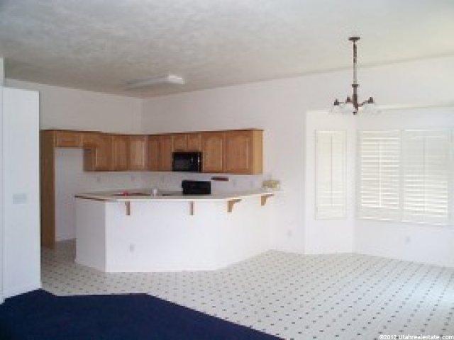 1049 W 1075 N, Clinton, UT 84015 — photo 4