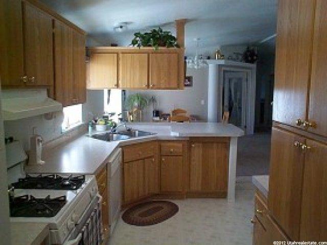 121 1st Ave, Dutch John, UT 84023 — photo 4