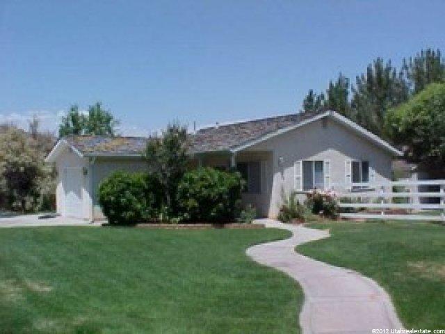 201 Shadow Pointe Dr, St. George, UT 84770 — photo 2