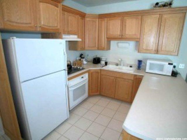 7830 White Pine Way, Sandy, UT 84094 — photo 4
