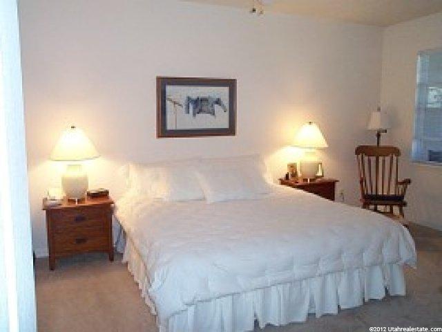 961 Courtyard Ln, Centerville, UT 84014 — photo 6