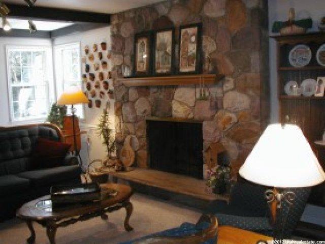 8761 Oak Valley Dr, Sandy, UT 84093 — photo 3