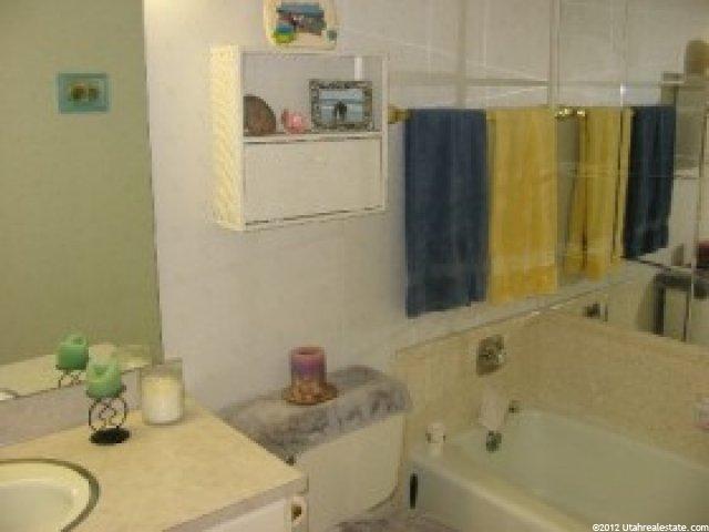 186 S 350 E, North Salt Lake, UT 84054 — photo 3