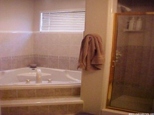 840 Avalon Hills Dr, Ogden, UT 84404 — photo 2