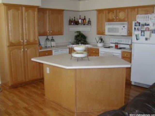 3875 Emperor Dr, Murray, UT 84123 — photo 5