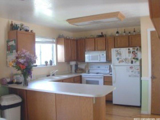 10698 S 1090 E, Sandy, UT 84094 — photo 5