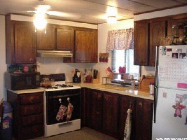 975 E 6600 S #4, Uintah, UT 84405 — photo 5