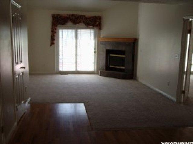 27 Hillsborough Dr, Pleasant View, UT 84404 — photo 2