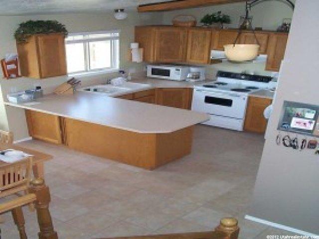 230 W 1275 N, Layton, UT 84041 — photo 3