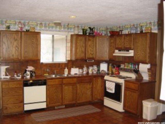 1687 Granada Dr, Sandy, UT 84093 — photo 4